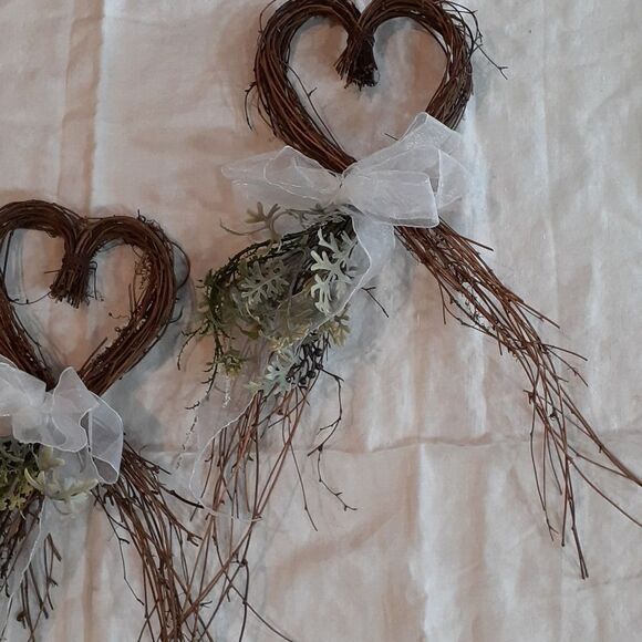Handmade Vintage 3 pc. bundle of vintage Victorian twig heart decor - Picture 4 of 6